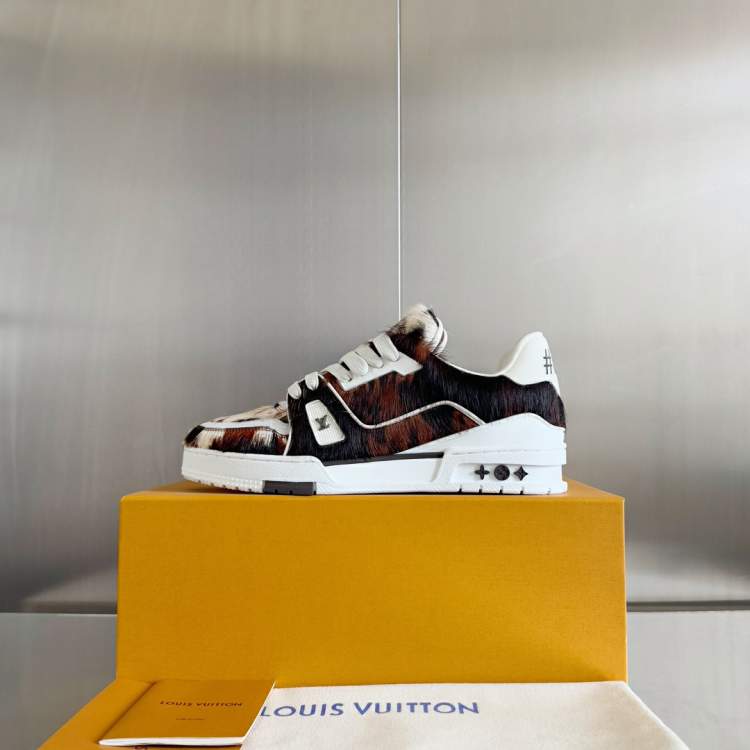 Picture of Louis Vuitton Shoes _SKULVsz38-46h090114929